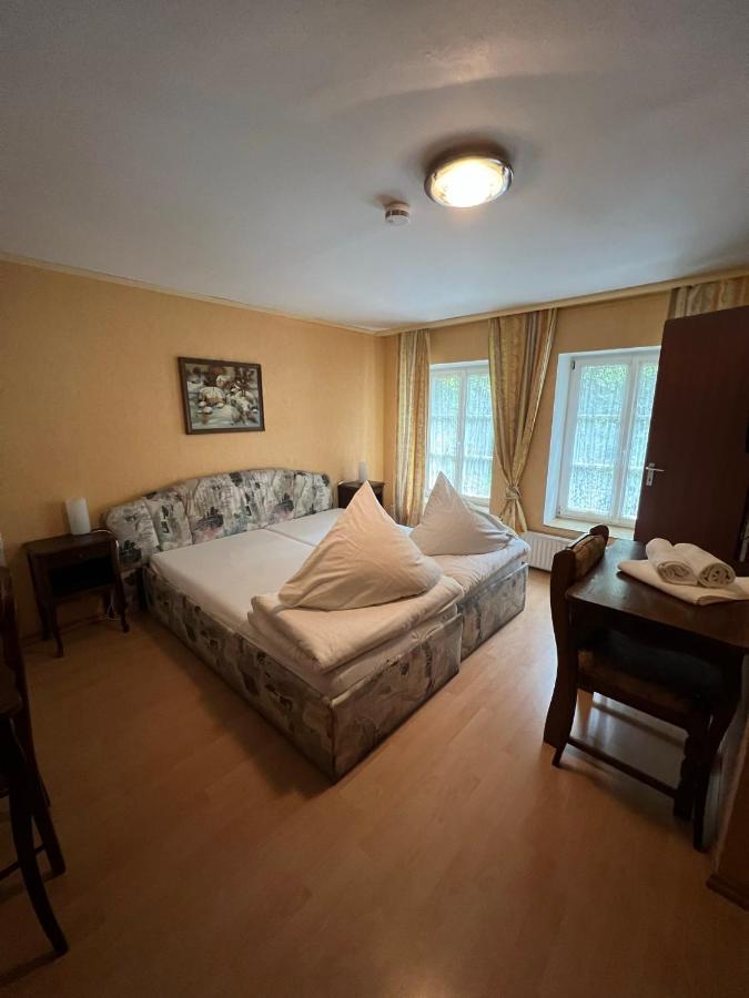 Hotel Restaurant El Greco Bei Der Taffingsmuehle Saarlouis Ngoại thất bức ảnh